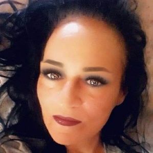 Meet your Posher, Debbie wallace